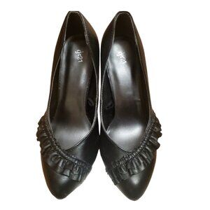 Black 4" Heels With Ruffle Design Size 7